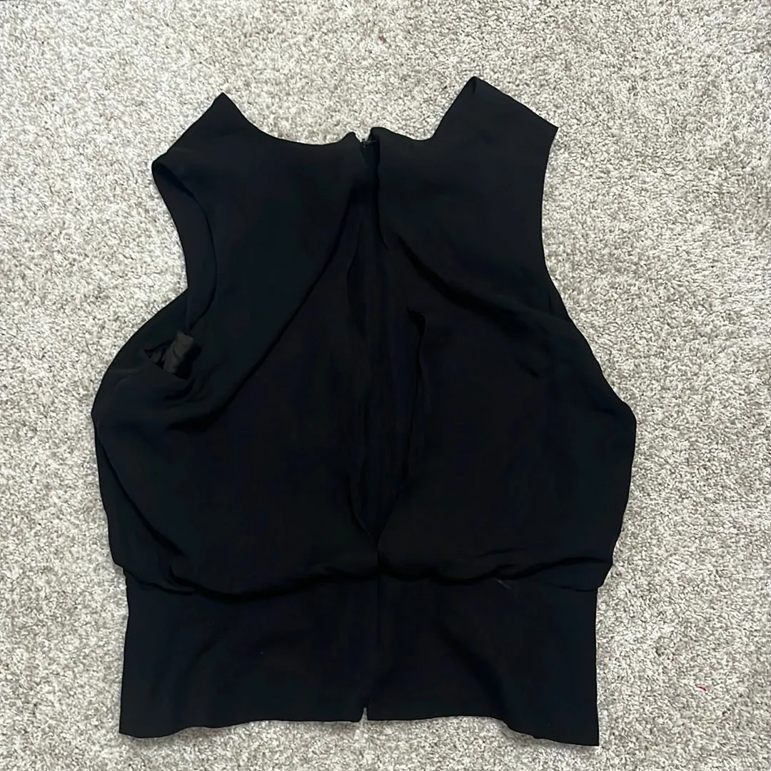 30 Rock: Liz Lemon THEORY Black Zip Back Sleeveless Shirt (S/P)