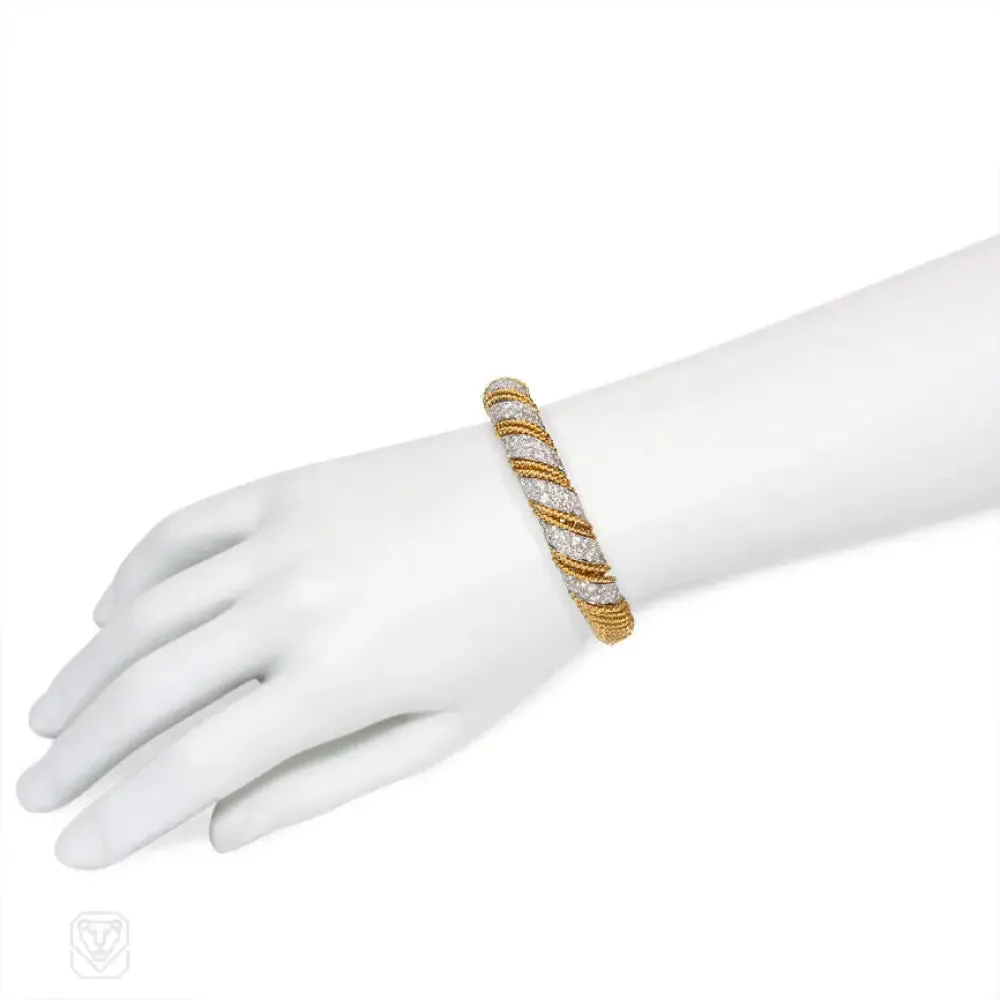 Articulated wrapped gold and diamond bracelet