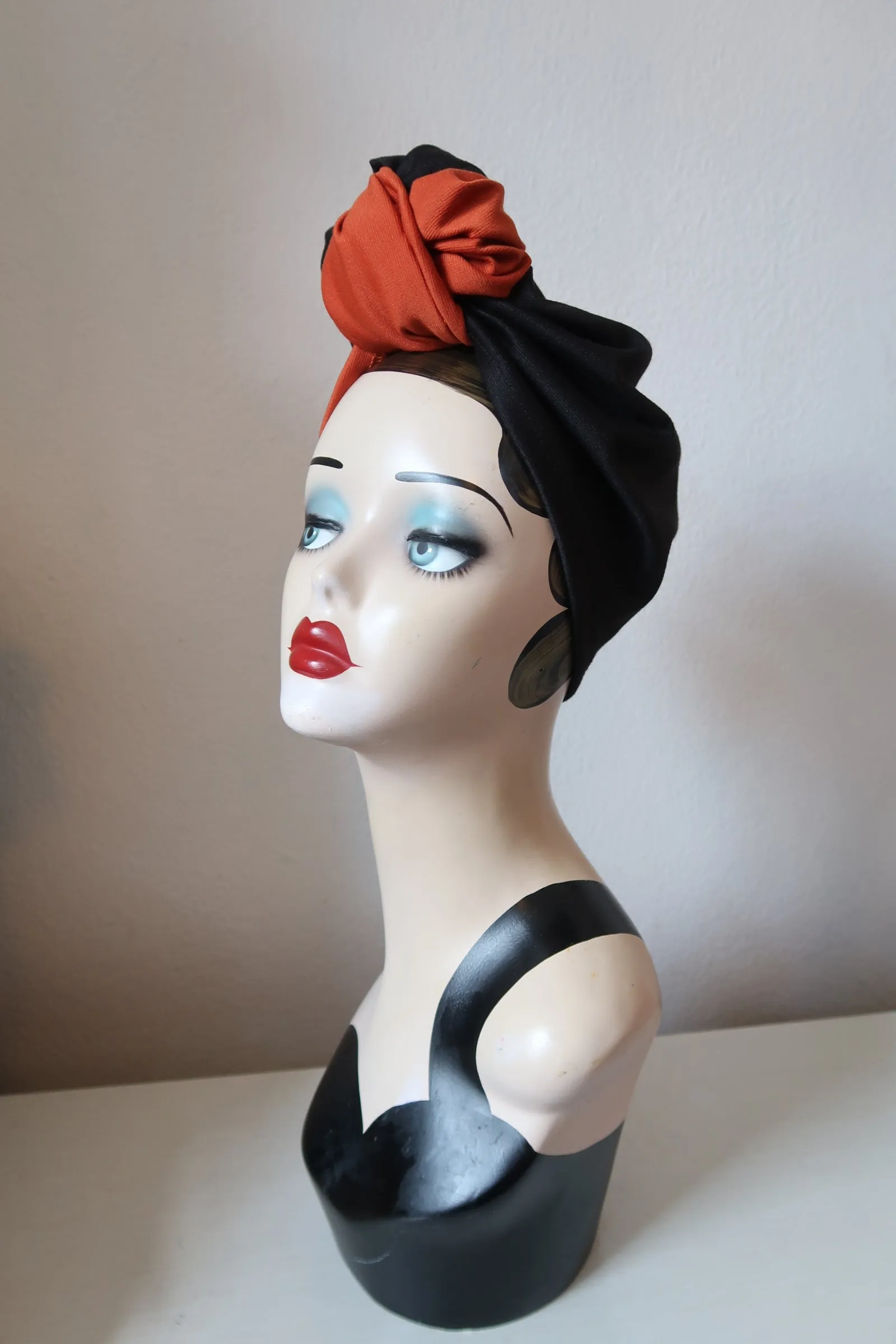 DUO DESIGN (Full Coverage) 1940s Style Pre-Tied Turban in Orange & Black🎃