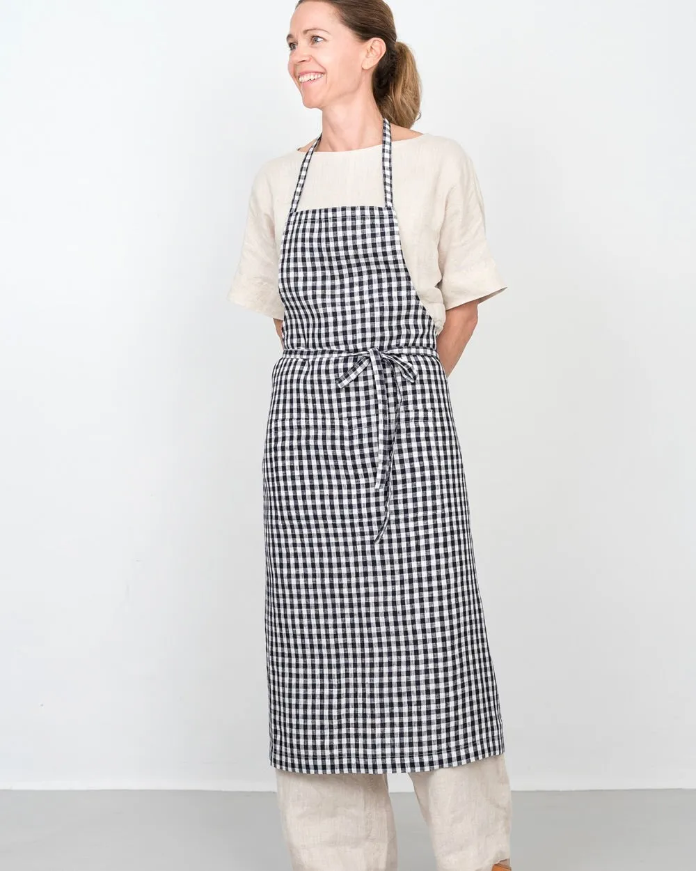 Full Apron: Navy White Check