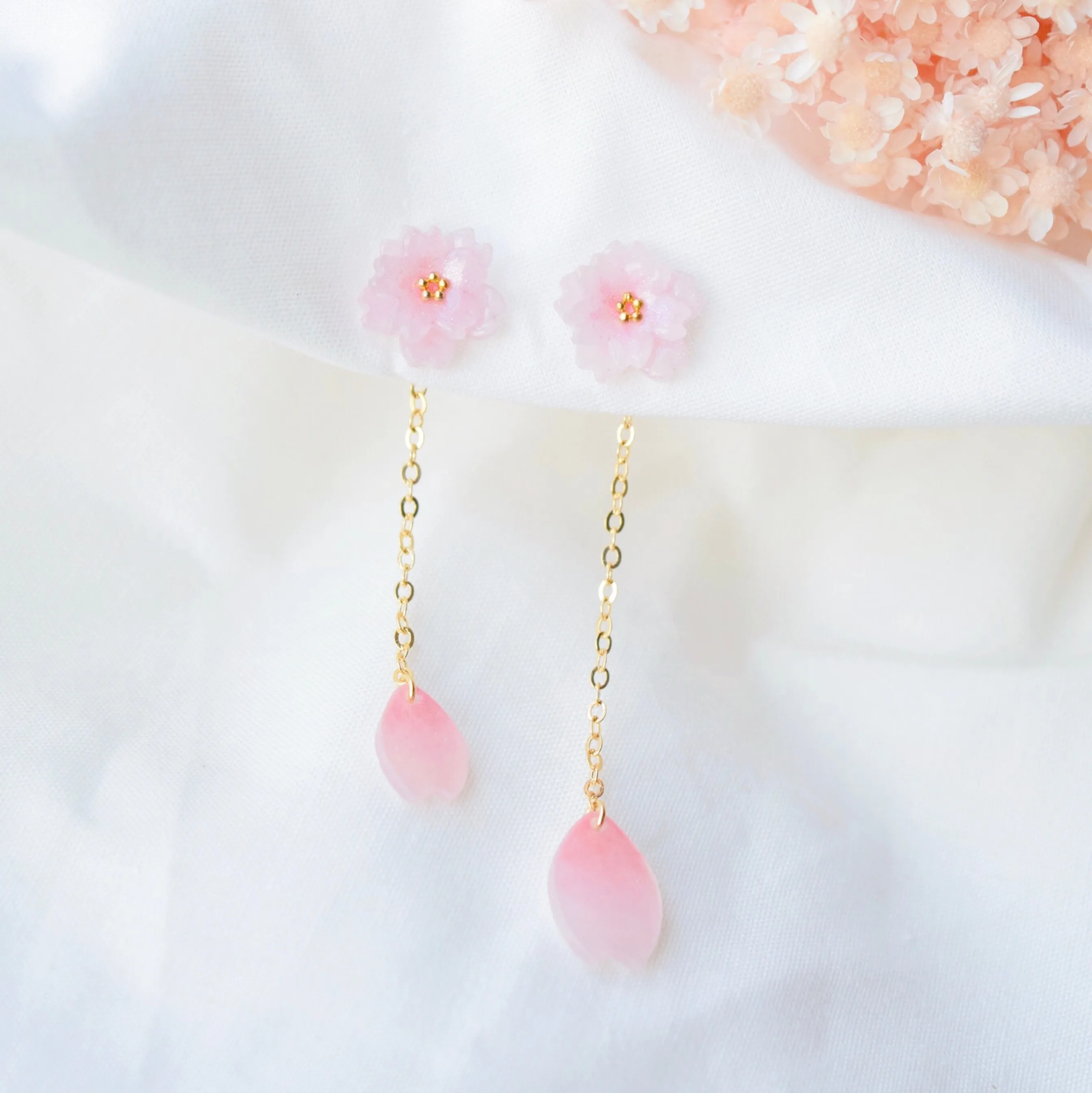 Kikuzakura Earrings キクザクラ