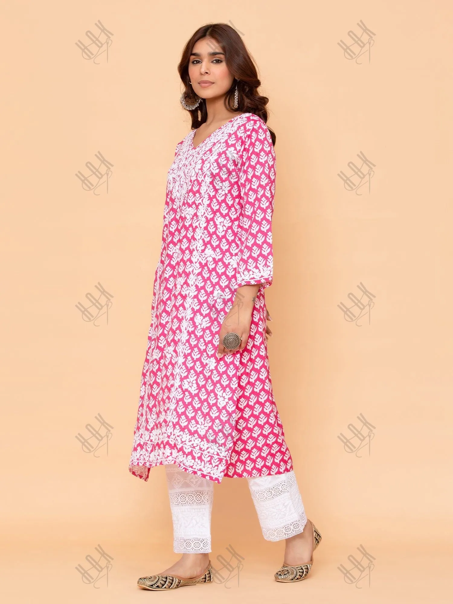 Saba Chikankari Kurta in Muslin - Pink