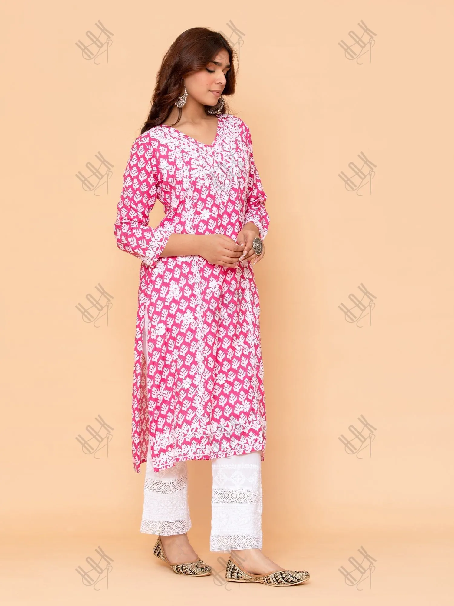 Saba Chikankari Kurta in Muslin - Pink